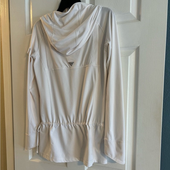 Columbia PFG hoodie. White, Size M. Drawstring cinch on waist. - Picture 5 of 9